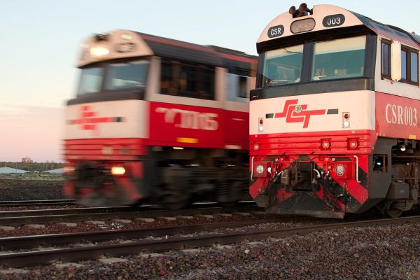 SCT015 passing CSR003 at Tarcoola