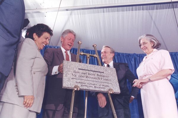Dedication ceremony for the Dale and Betty Bumpers Vaccine Research Center