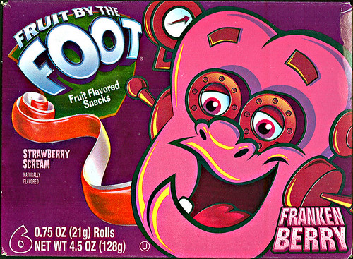 Betty Crocker 'Fruit by the Foot' Franken Berry - Strawberry Scream Fruit Flavored Snacks ((2007))
