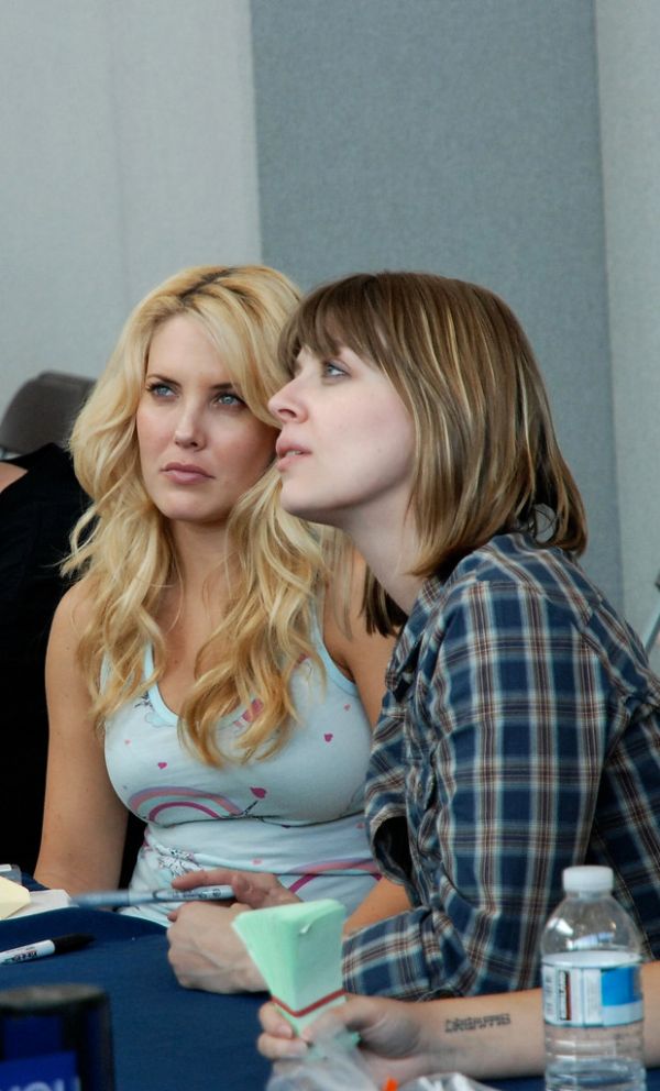 Mercedes McNab and Amber Benson ( Harmony and Tara from Buffy )