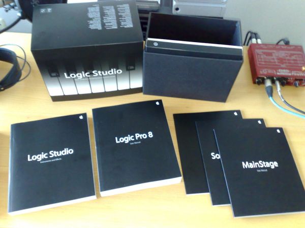 Unboxing Logic Studio
