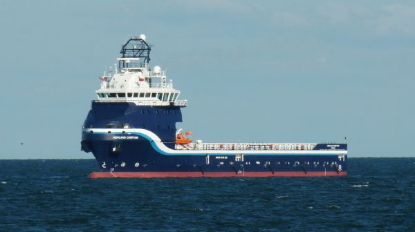 Offshore-Versorgungsschiff HIGHLAND CHIEFTAIN auf der Gdansker Reede