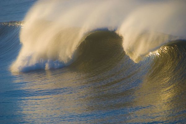 Offshore Versus Wave Lip