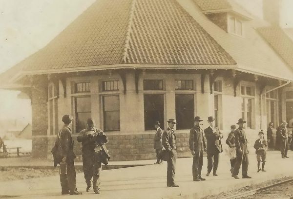 RR NE Alpena MI RPPC c.1908 D&MRR Detroit & Mackinac Railway DEPOT one of the largest and most elegant railroad depots in northern Michigan burned to the ground in the late 1990s2
