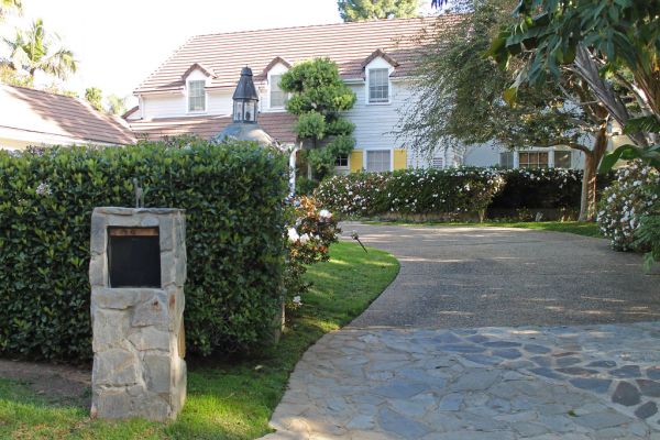 Betty White Tour - Stop #4 (Betty White's House)