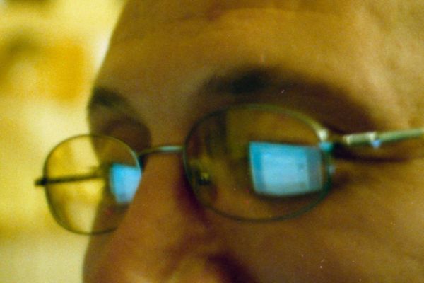 Looking the world through a screen