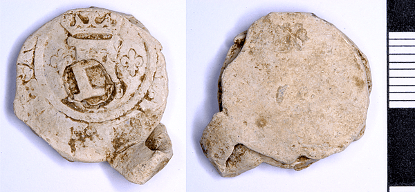 <div class='fn'> Post Medieval Cloth Seal</div>