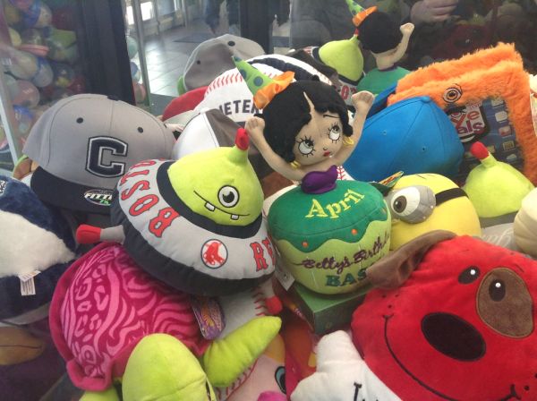 Boston Red Sox Plush UFO Alien Toy in Walmart Toy Shoppe Claw Machine. Betty Boop Cake Plush Too. Pics by Mike Mozart of TheToyChannel and JeepersMedia on YouTube! #RedSox #BostonRedSox #BostonRedSoxBaseball #RedSoxToy #BettyBoop #RedSoxAlien #RedSoxUFO