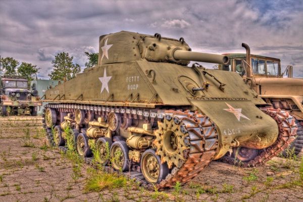 Betty Boop the Sherman Tank
