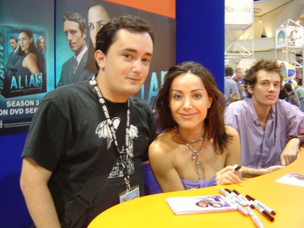 Comic-Con 2004 - me and Buffy the Vampire Slayer's Jenny Calendar (Robia LaMorte)