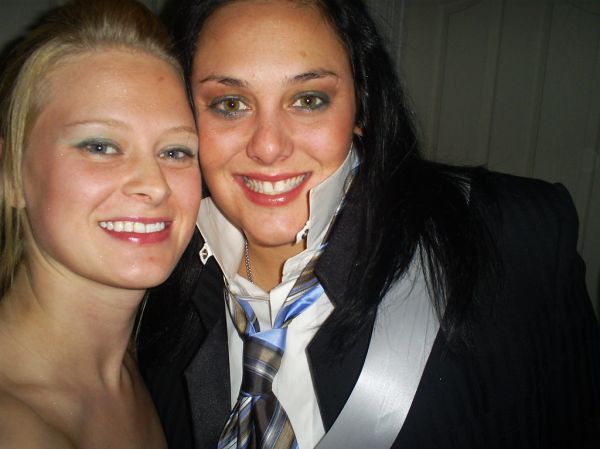 Our favorite lesbian stalker- Shannon and her girlfriend Sandy. (Shannon is on the left).