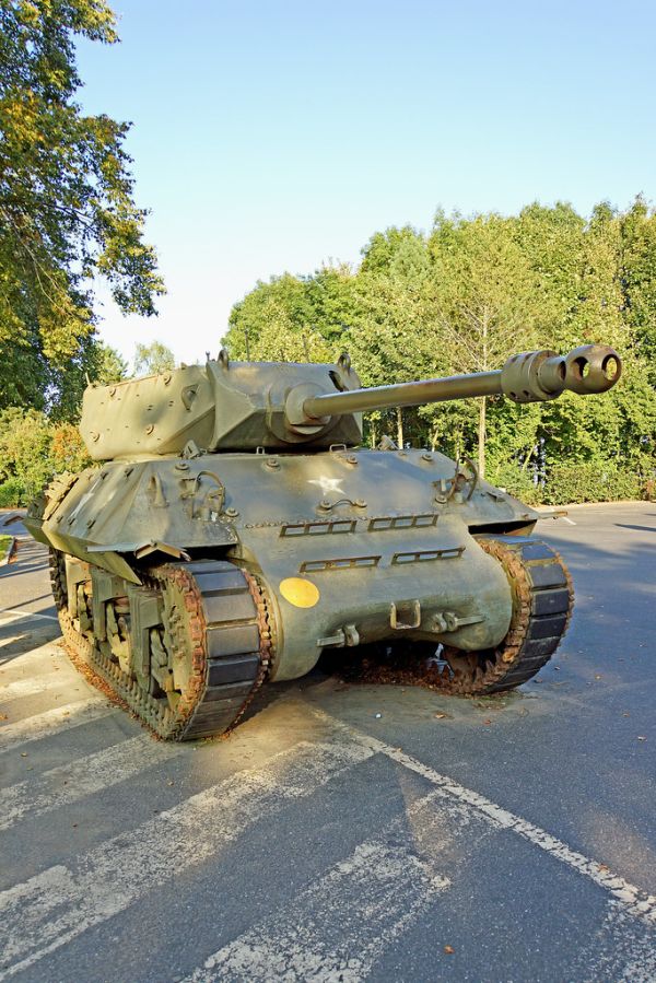 Belgium-5038 - Battle of the Bulge Tank