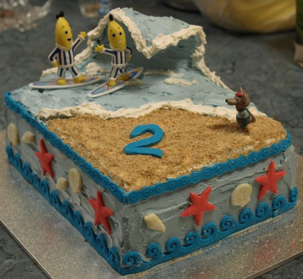 Bananas In Pajamas Birthday Cake