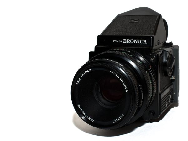 Meet Betty (Zenza Bronica ETRSi)