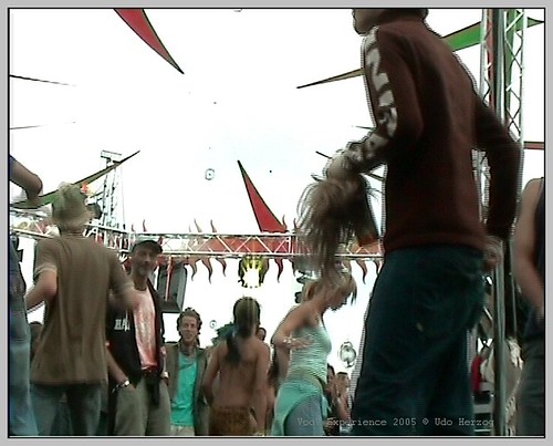 VOOV EXPERIENCE 2005