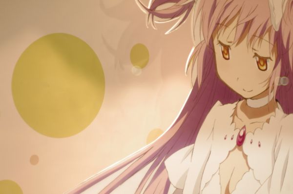 とらのあな 秋葉原店B 中央通り沿いショーウィンドウ 劇場版 魔法少女まどか☆マギカ 前編/後編 Blu-ray & DVD