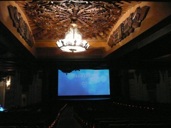 1931 Movie Palace, Meet 2010 Blu-ray!