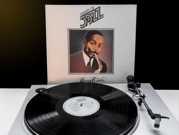 Giants Of Jazz: Benny Carter