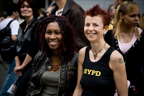 Lesbian & Gay Pride (13) - 30Jun07, Paris (France)