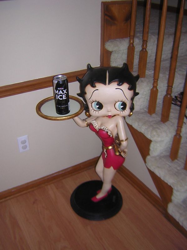 Chrissy's nightmarishly freaky Betty Boop statue