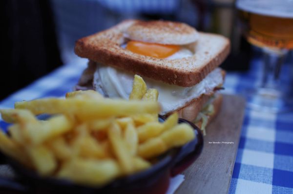 Sandwich Club with French Fries