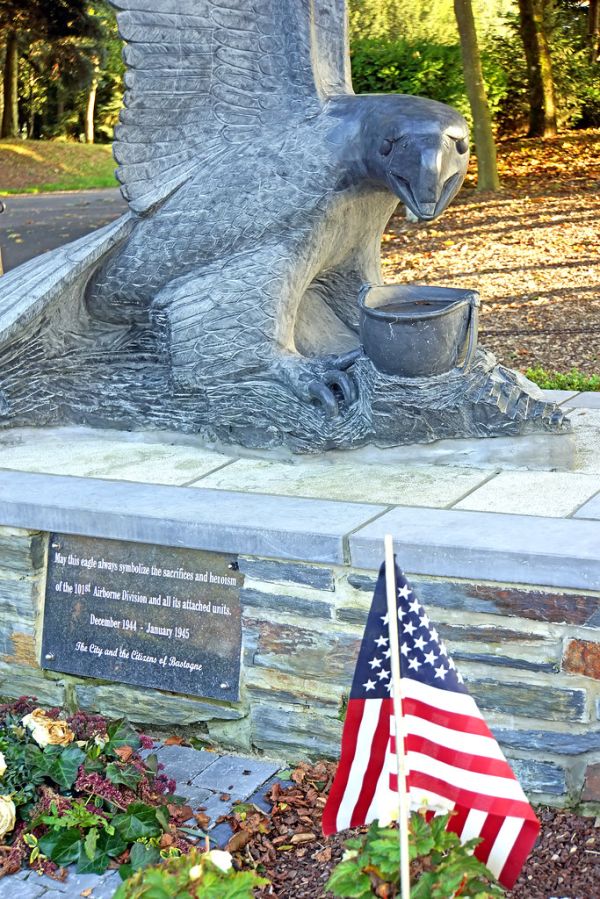 Belgium-5059 - 101st Airborne Division Monument