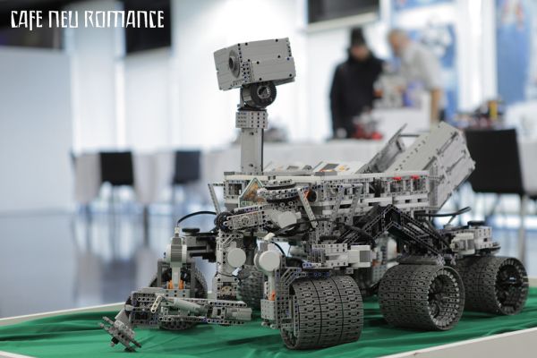 Cafe Neu Romance 2012: LEGO MINDSTORMS NASA Curiosity Mars Rover