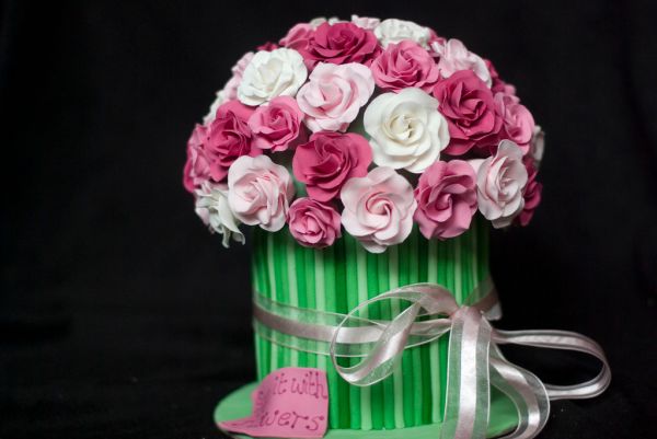 Bunch of roses cake
