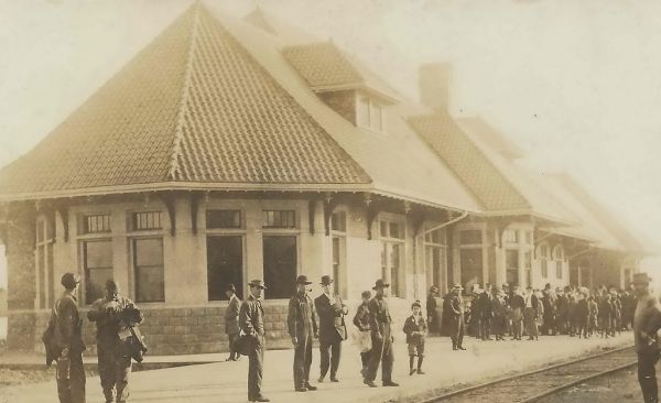 RR NE Alpena MI RPPC c.1908 D&MRR Detroit & Mackinac Railway DEPOT one of the largest and most elegant railroad depots in northern Michigan burned to the ground in the late 1990s-1