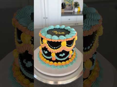 The most unique wedding cake I’ve ever made 🖤🎨 #cakedecorating #wedding #shorts